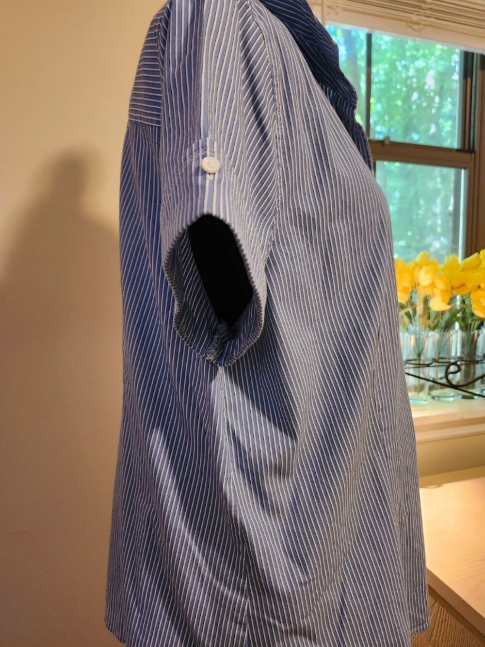 Liz Claiborne XL Blue White Striped Blouse Short Sleeve Coastal Preppy Classic T - Picture 2 of 10